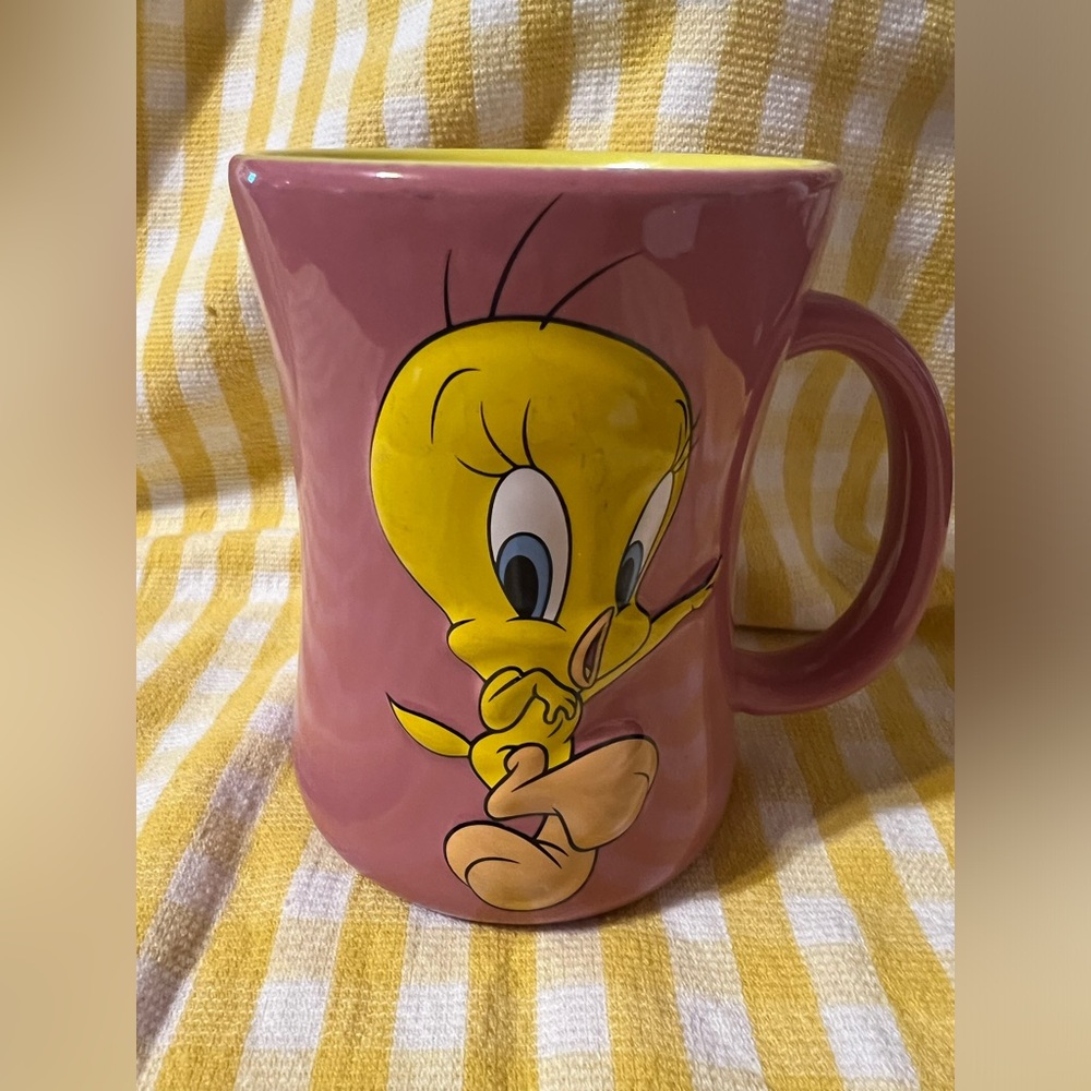 Tweety bird coffee mug, Looney Tunes, pink, yellow